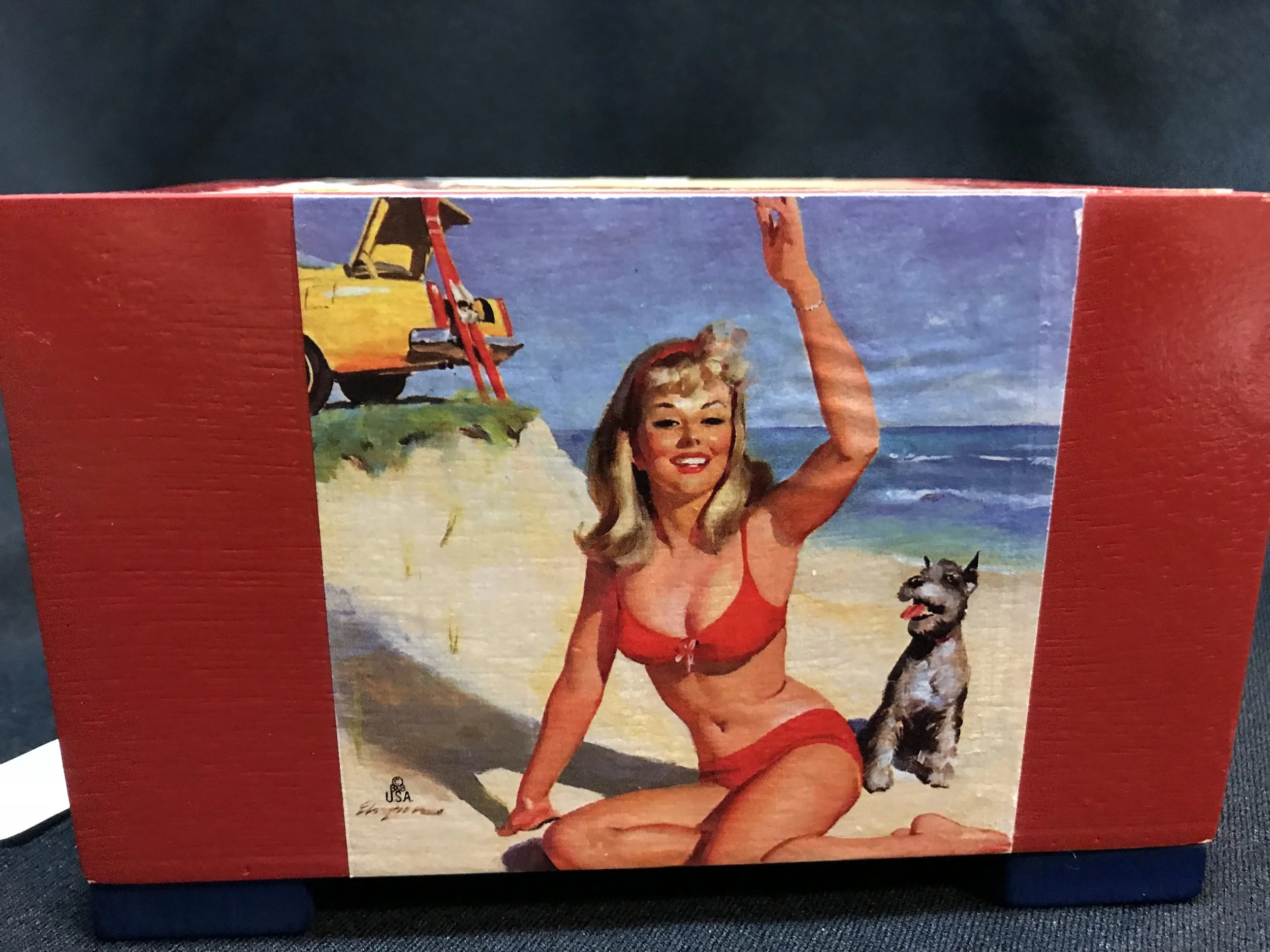 Pin Up Cigar Box 2.3.JPG