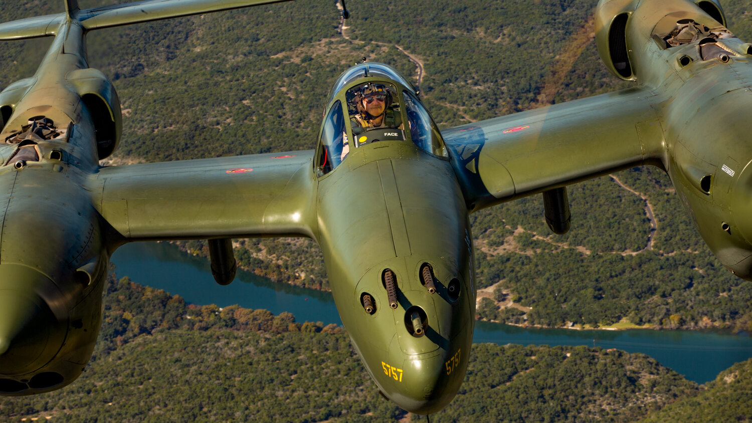 P-38F Lightning — Lewis Air Legends