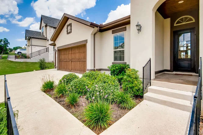 15713 De Fortuna Drive Bee-small-006-4-Exterior Front Entry-666x444-72dpi.jpg