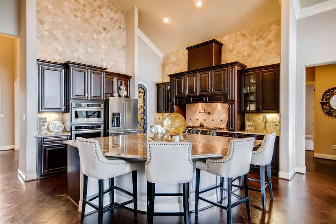 15713 De Fortuna Drive Bee-small-009-8-Kitchen-666x445-72dpi.jpg