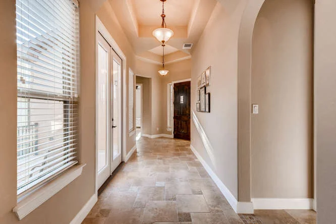241 Wellington Austin TX 78737-small-003-5-Foyer-666x444-72dpi.jpg