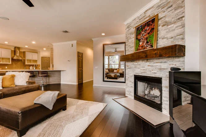 3305 Avenal Austin TX 78738-small-007-17-Living Room-666x444-72dpi.jpg