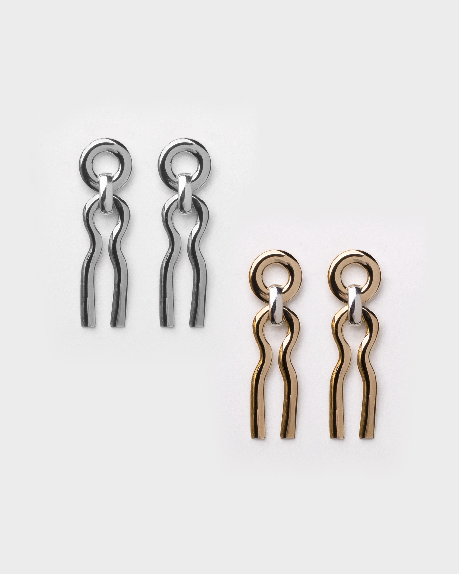 SMALL OPEN CURVE EARRING