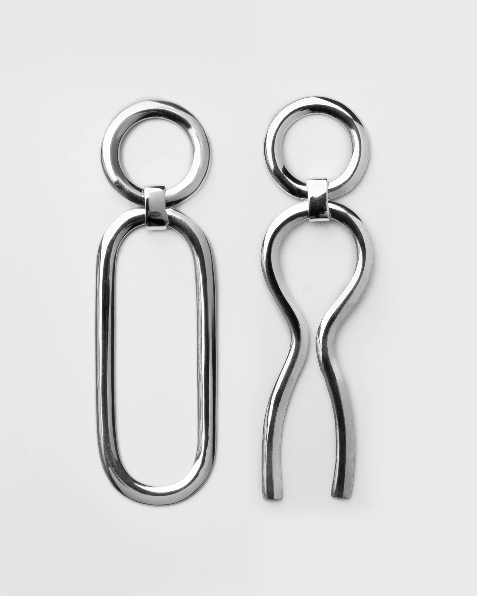 SILVER CURVE EARRINGS
