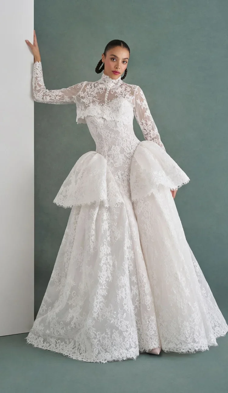 Consuelo_FRONT.webp