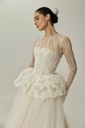 Ena-Gown-Spring-Summer-2027-Mira-Zwillinger-10-683x1024.webp