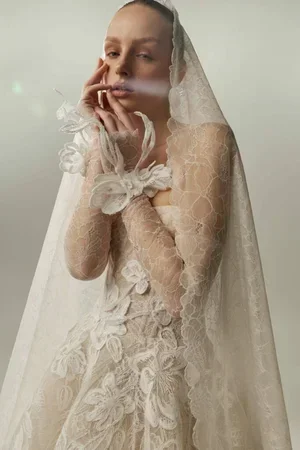 Nera-Gown-Spring-Summer-2027-Mira-Zwillinger-20-683x1024.webp