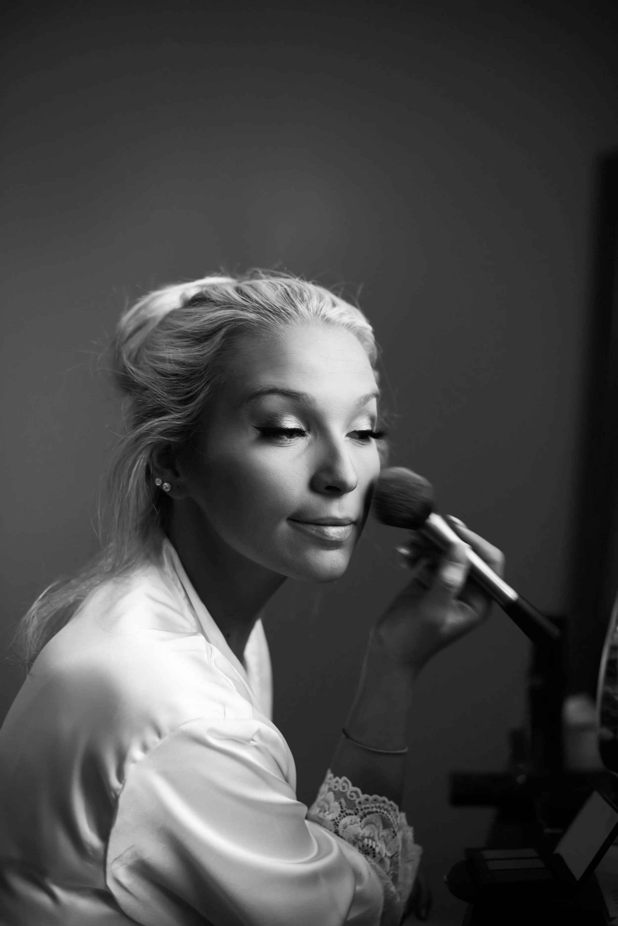 GETTING READY-SHUTTER  BLOOM PHOTOGRAPHY-4.jpg