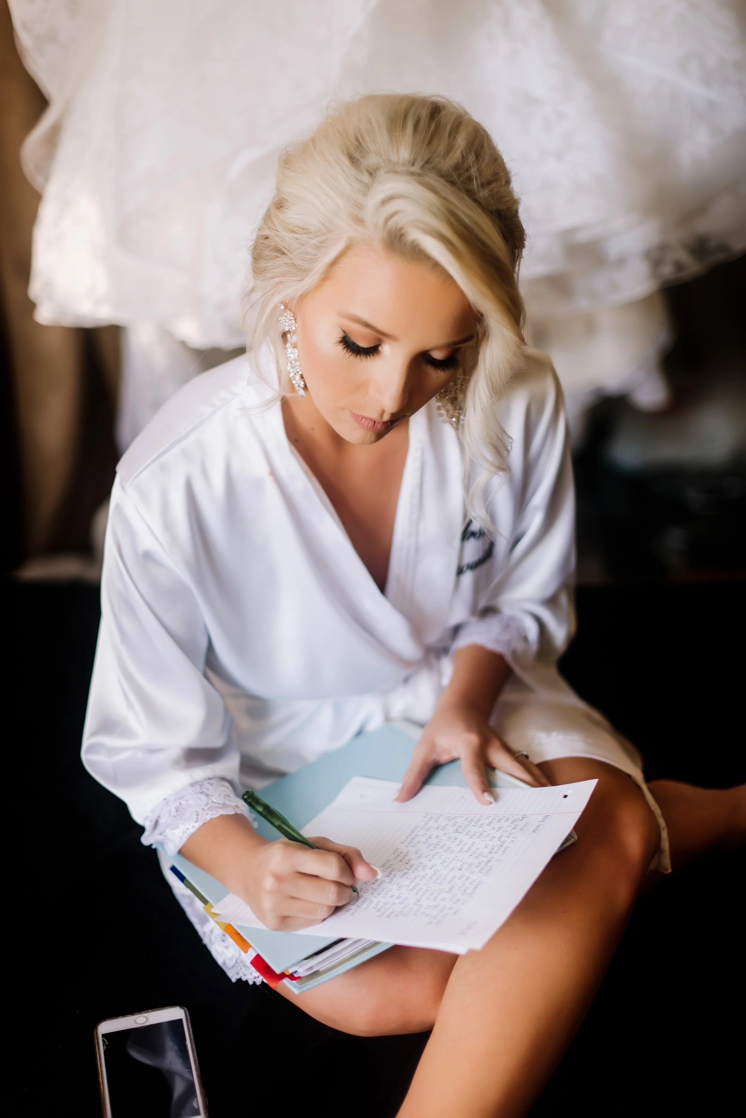 GETTING READY-SHUTTER  BLOOM PHOTOGRAPHY-31.jpg