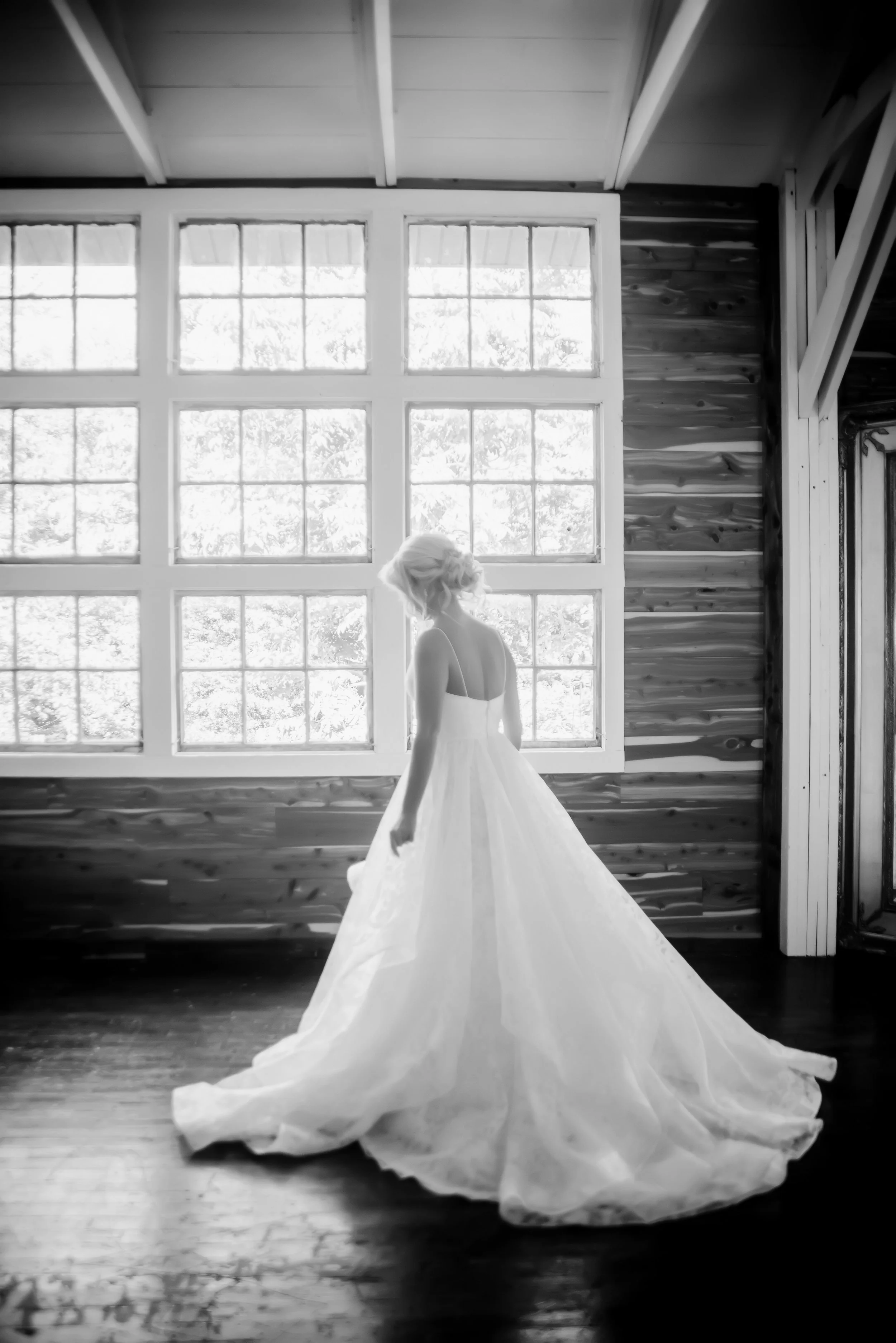 GETTING READY-SHUTTER  BLOOM PHOTOGRAPHY-56.jpg