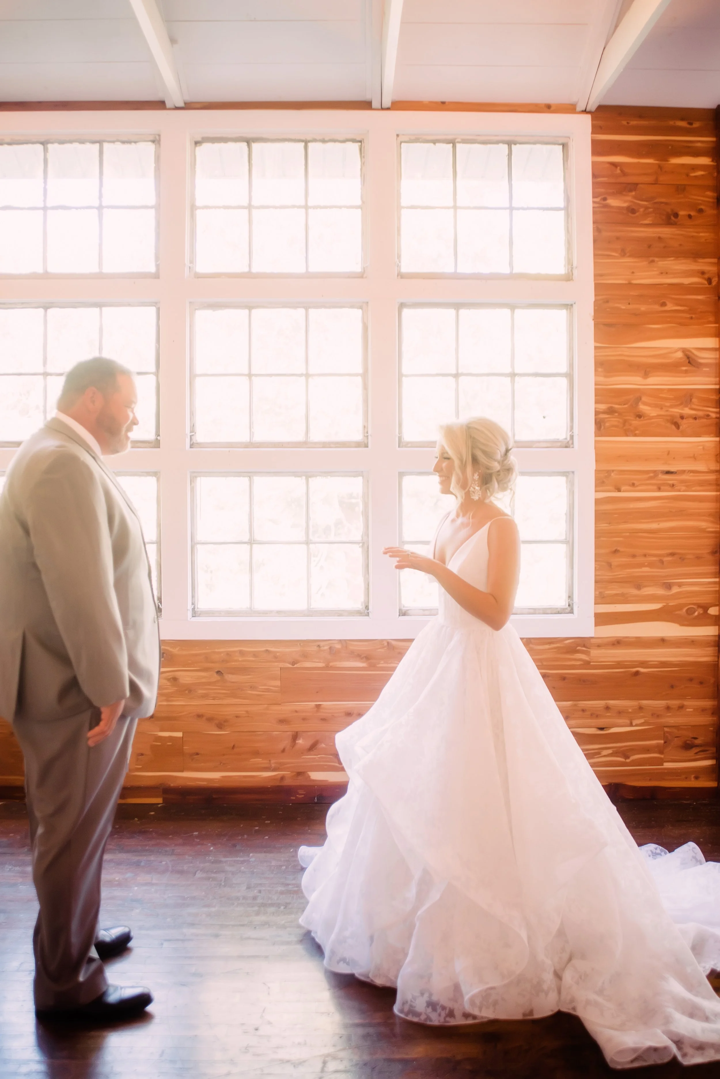 GETTING READY-SHUTTER  BLOOM PHOTOGRAPHY-60.jpg