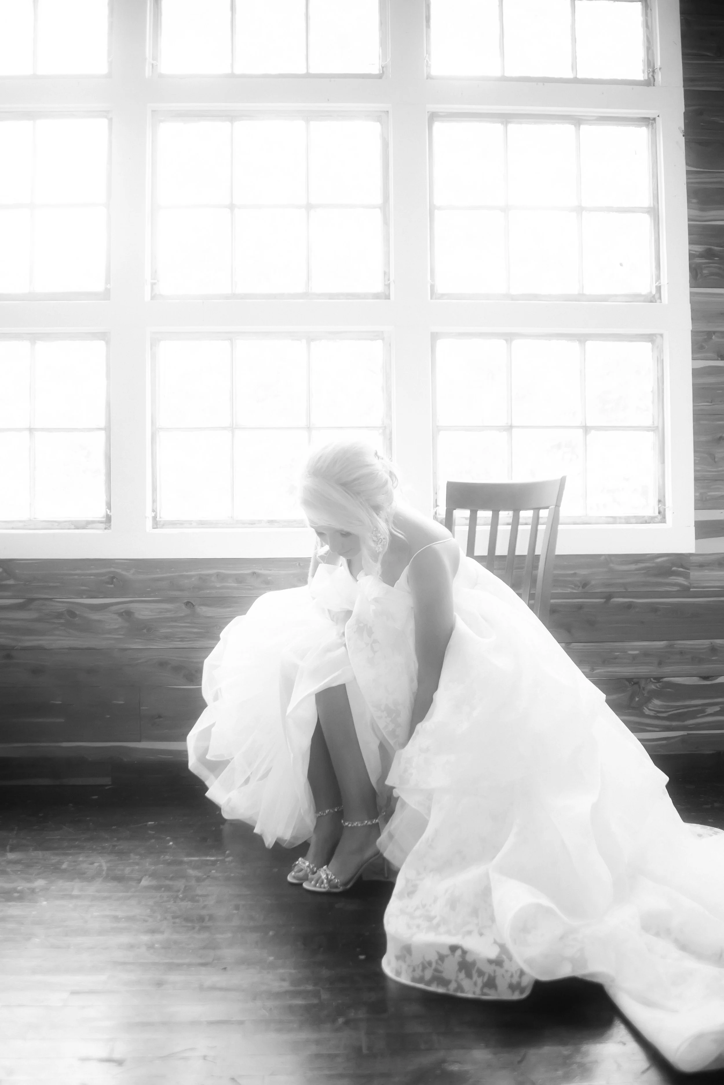 GETTING READY-SHUTTER  BLOOM PHOTOGRAPHY-61.jpg