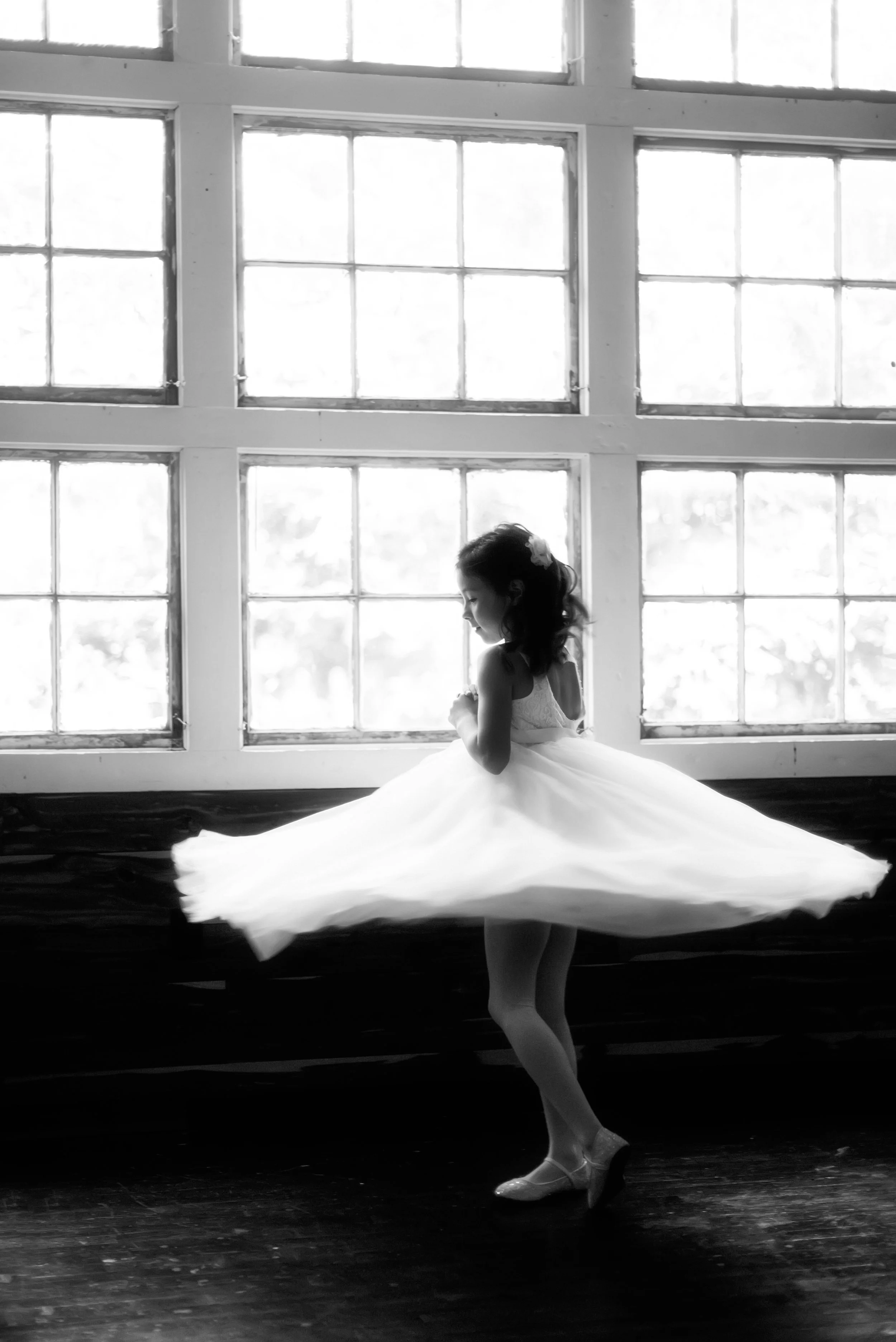 GETTING READY-SHUTTER  BLOOM PHOTOGRAPHY-66.jpg