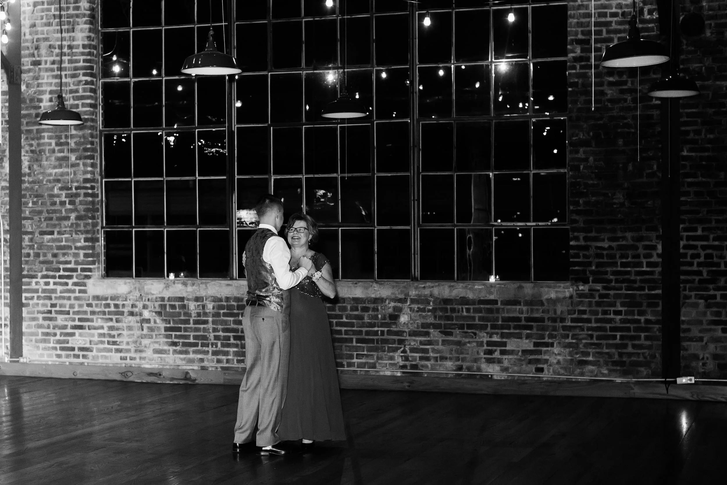 RECEPTION-SHUTTER  BLOOM PHOTOGRAPHY-31.jpg