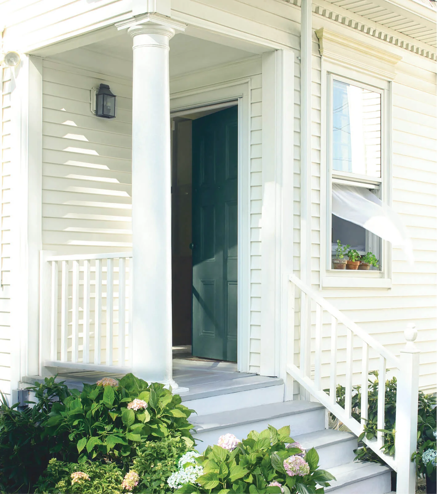 Cream_Exterior_with_Tarrytown_Green_Door.jpg