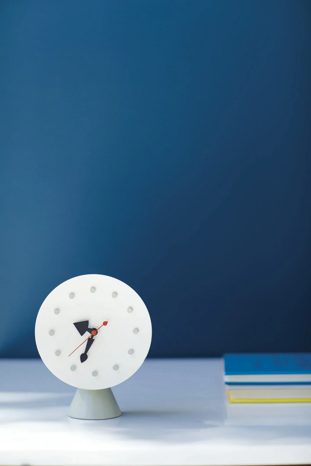 Blue_Danube_Wall_with_White_Clock.jpg
