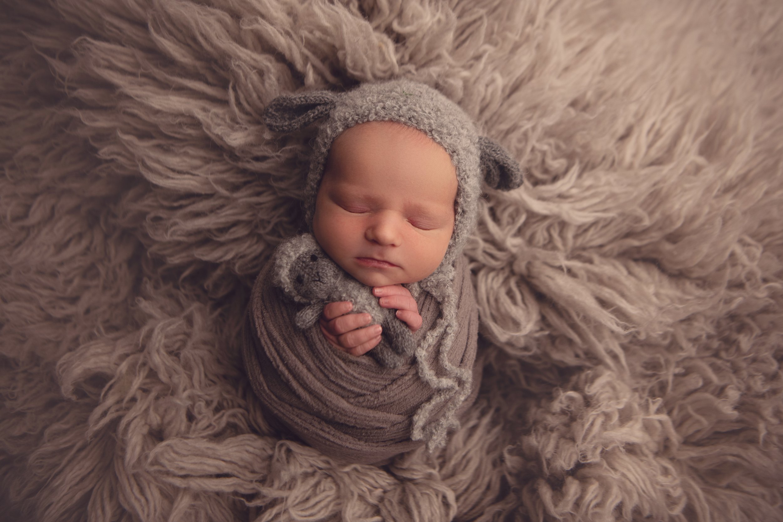  Newborn Photos 