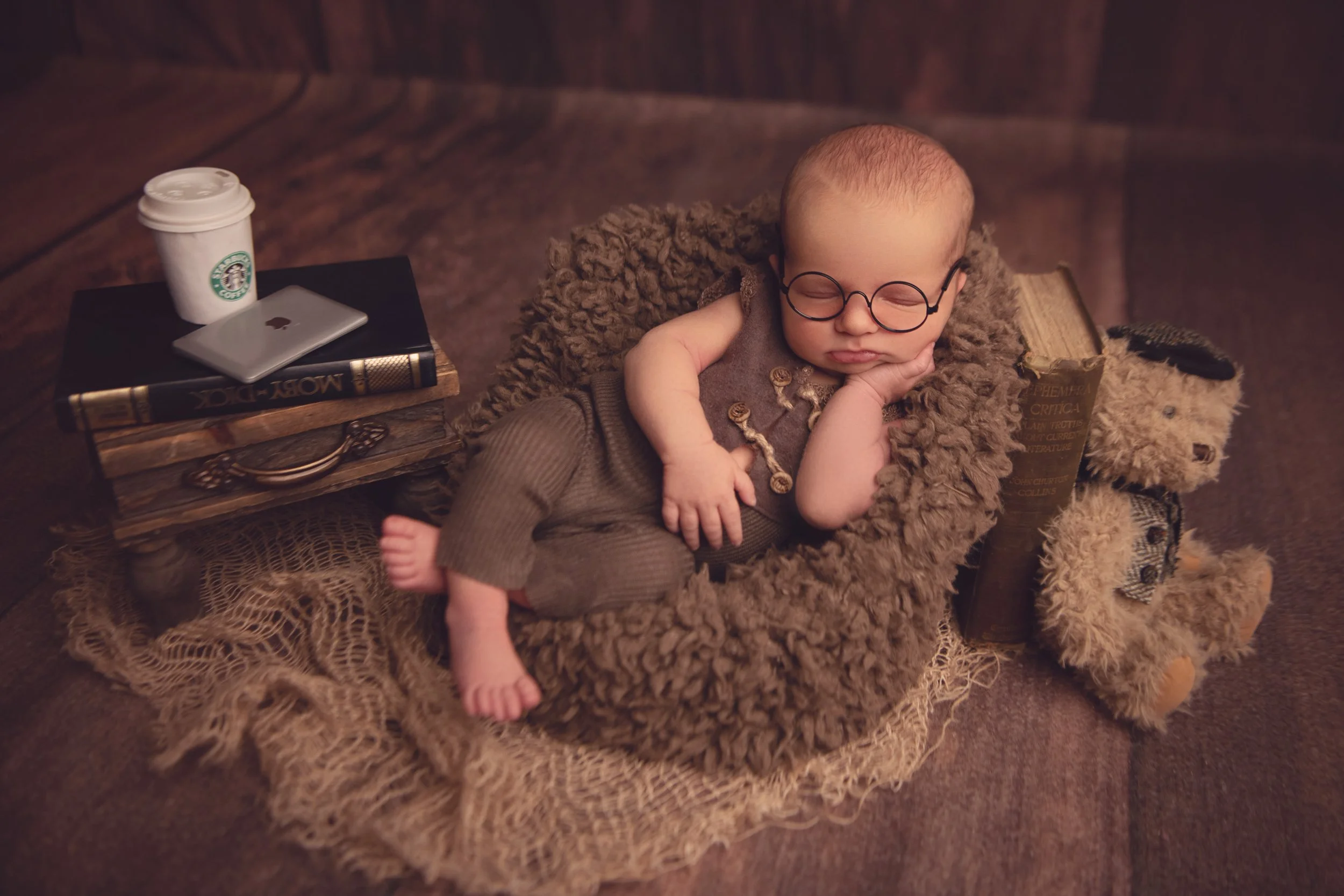  Newborn Photos 