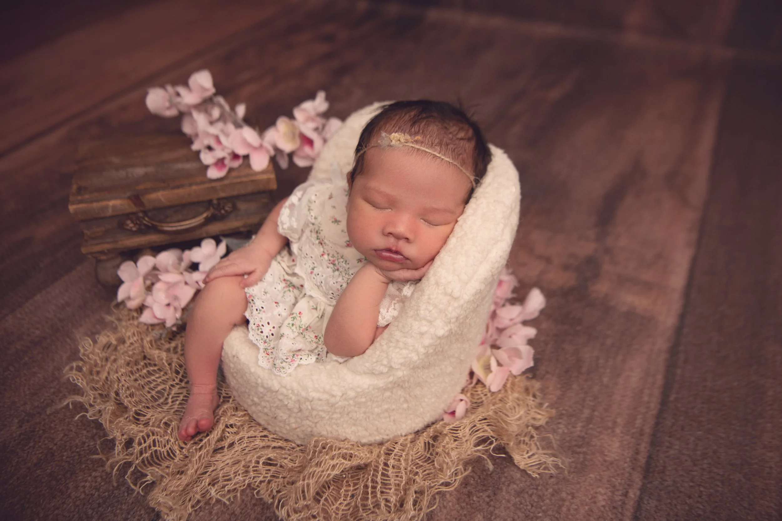 Rebekah Anne Photography | Mississauga Newborn Photographer | Baby Chloe