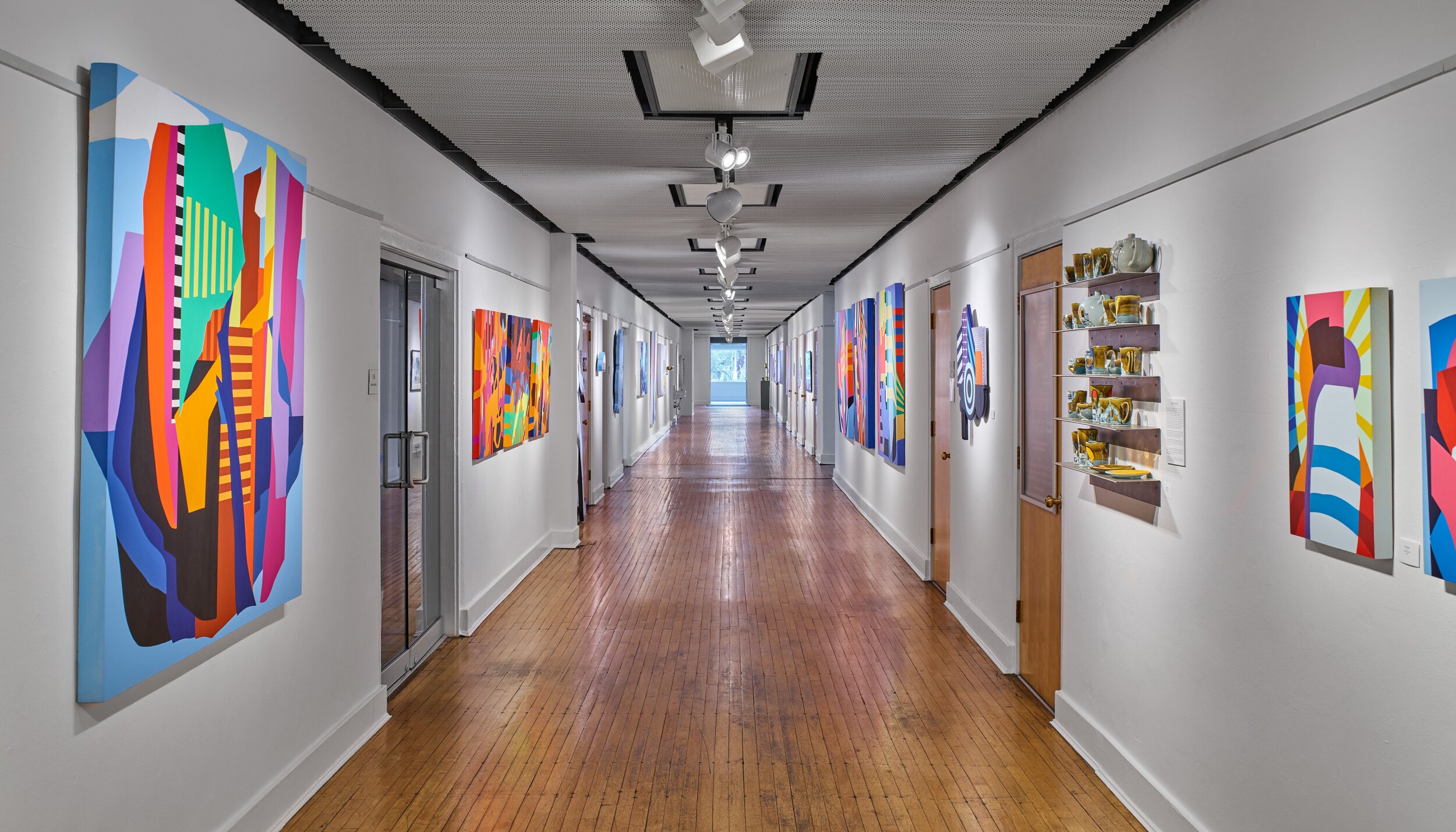 WEB_redbrick_erickson_robertsgray_gallery_20196 _CROPPED.jpg