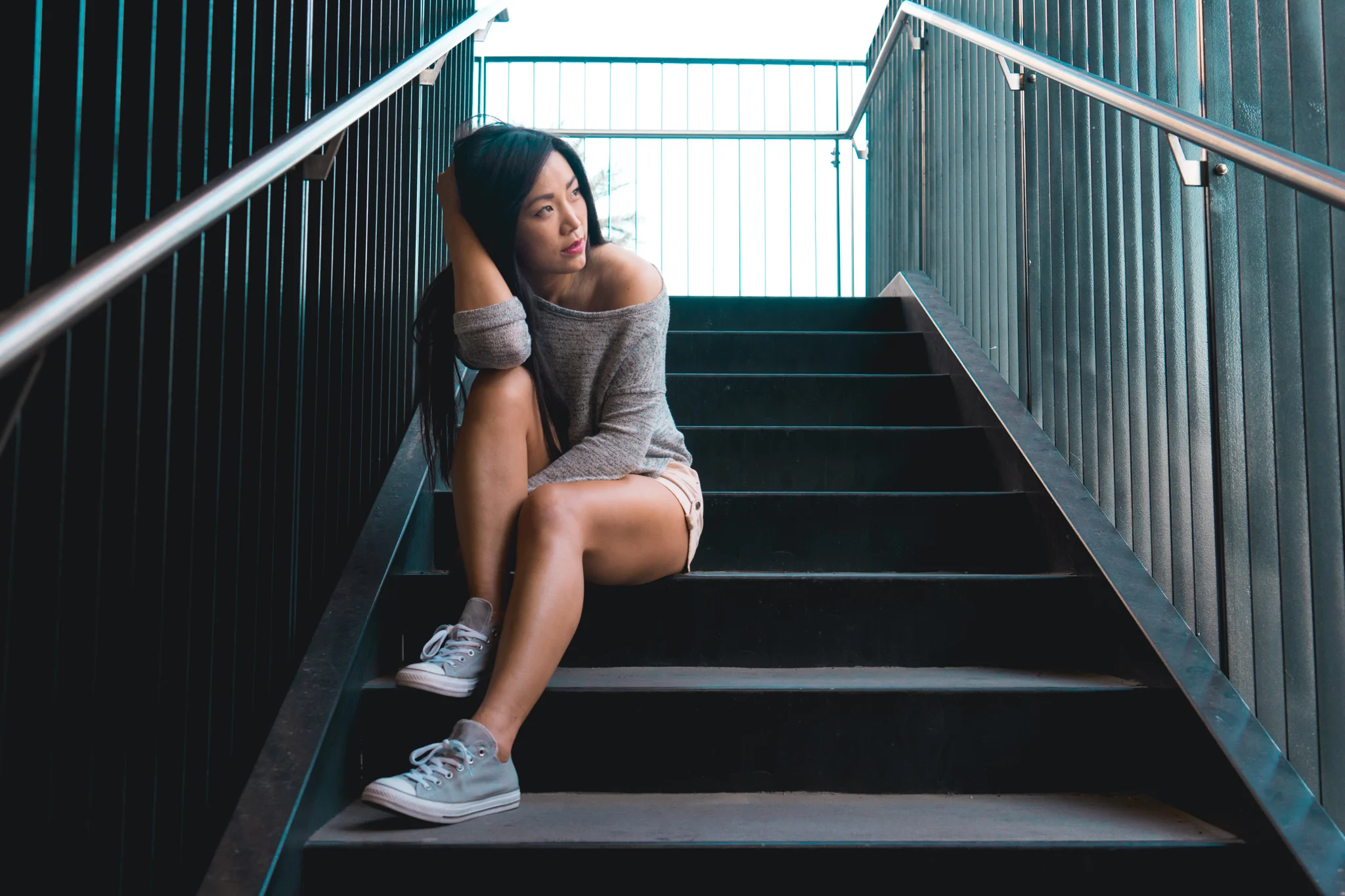 Model-Lifestyle-Stairway