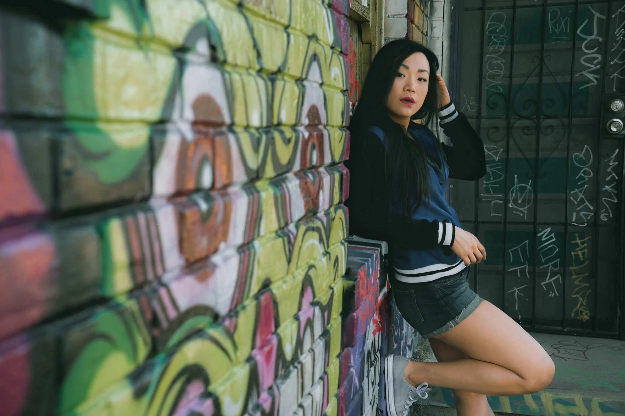 Model-Lifestyle-Graffiti