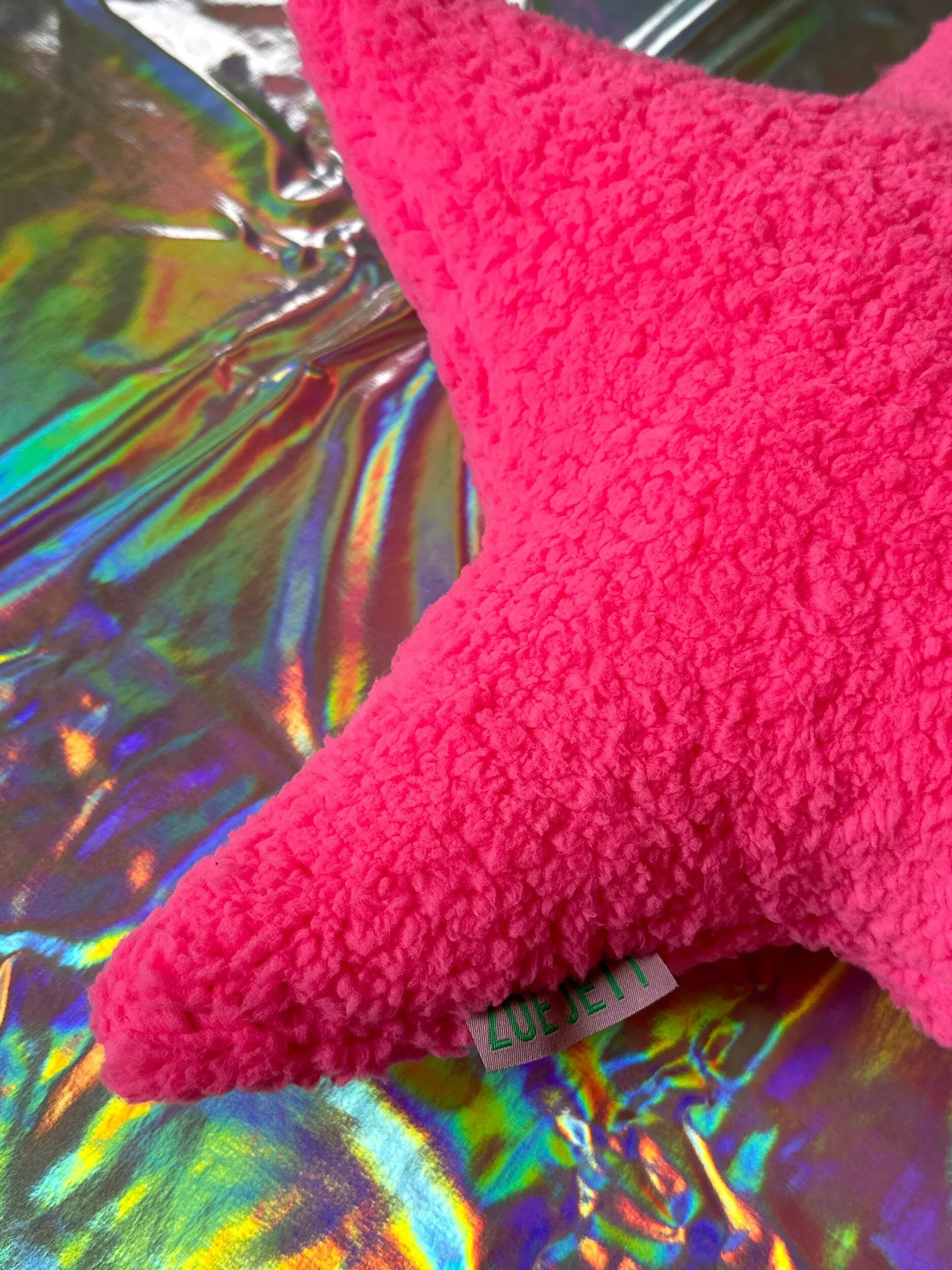 D6D50B5B-0E2F-4EC0-ABD0-47561689136F