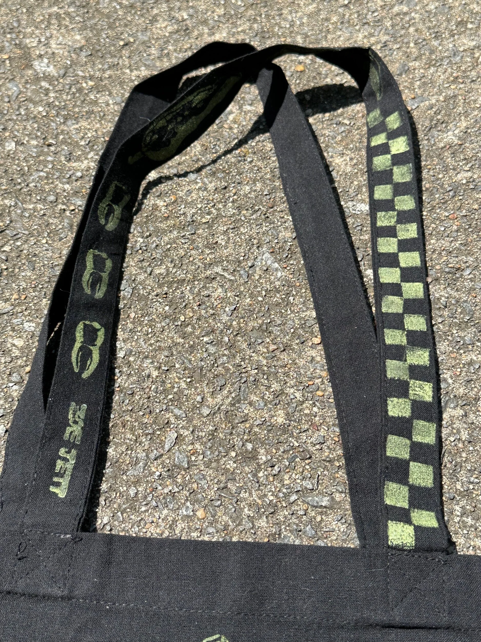 620CA568-4051-4B12-BA70-6CD7AECD06D5