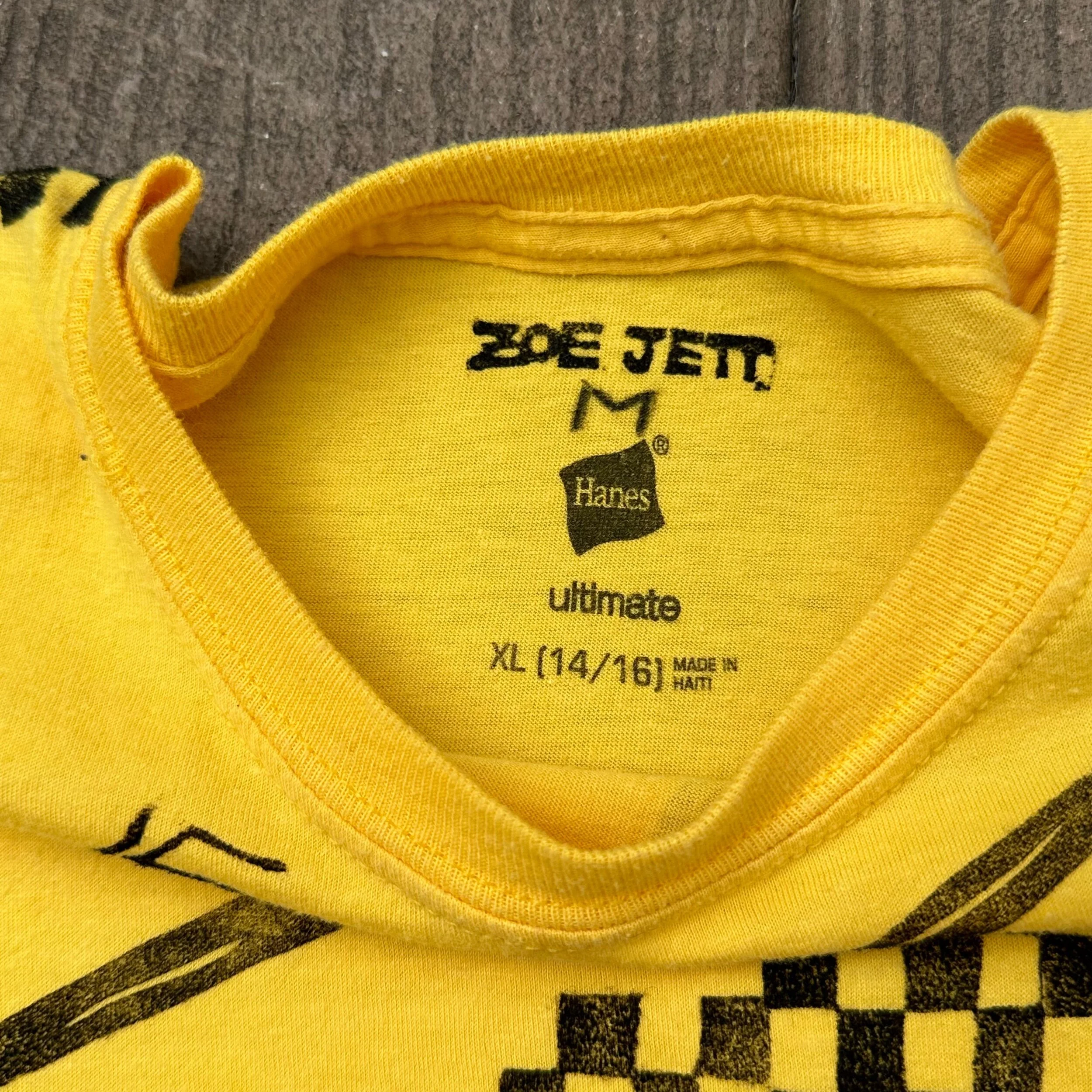 6A6475A0-8551-42F4-A28E-CFA0F68291C9