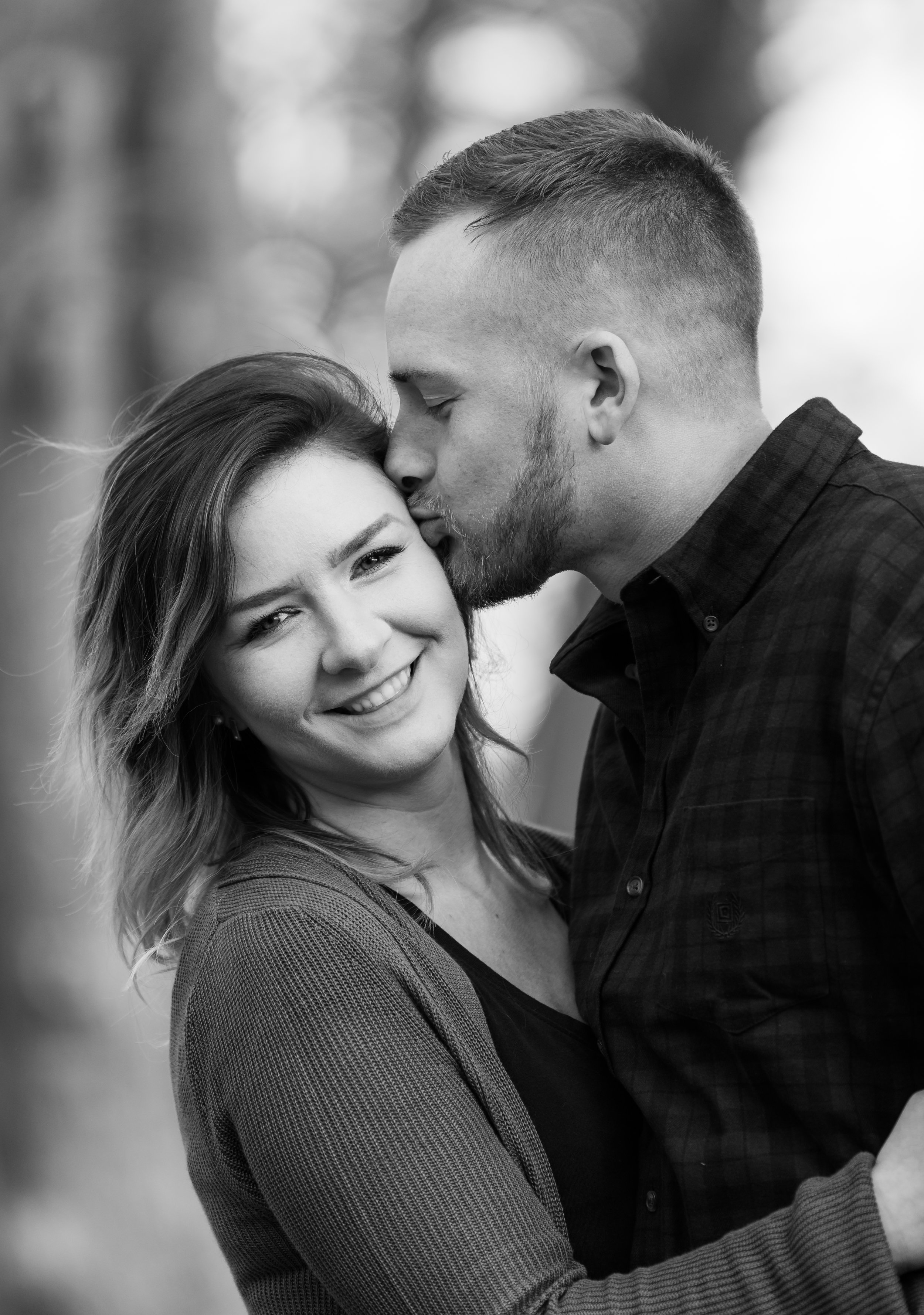 Sarah Lipscomb Couples Portrait Photos-21.jpg