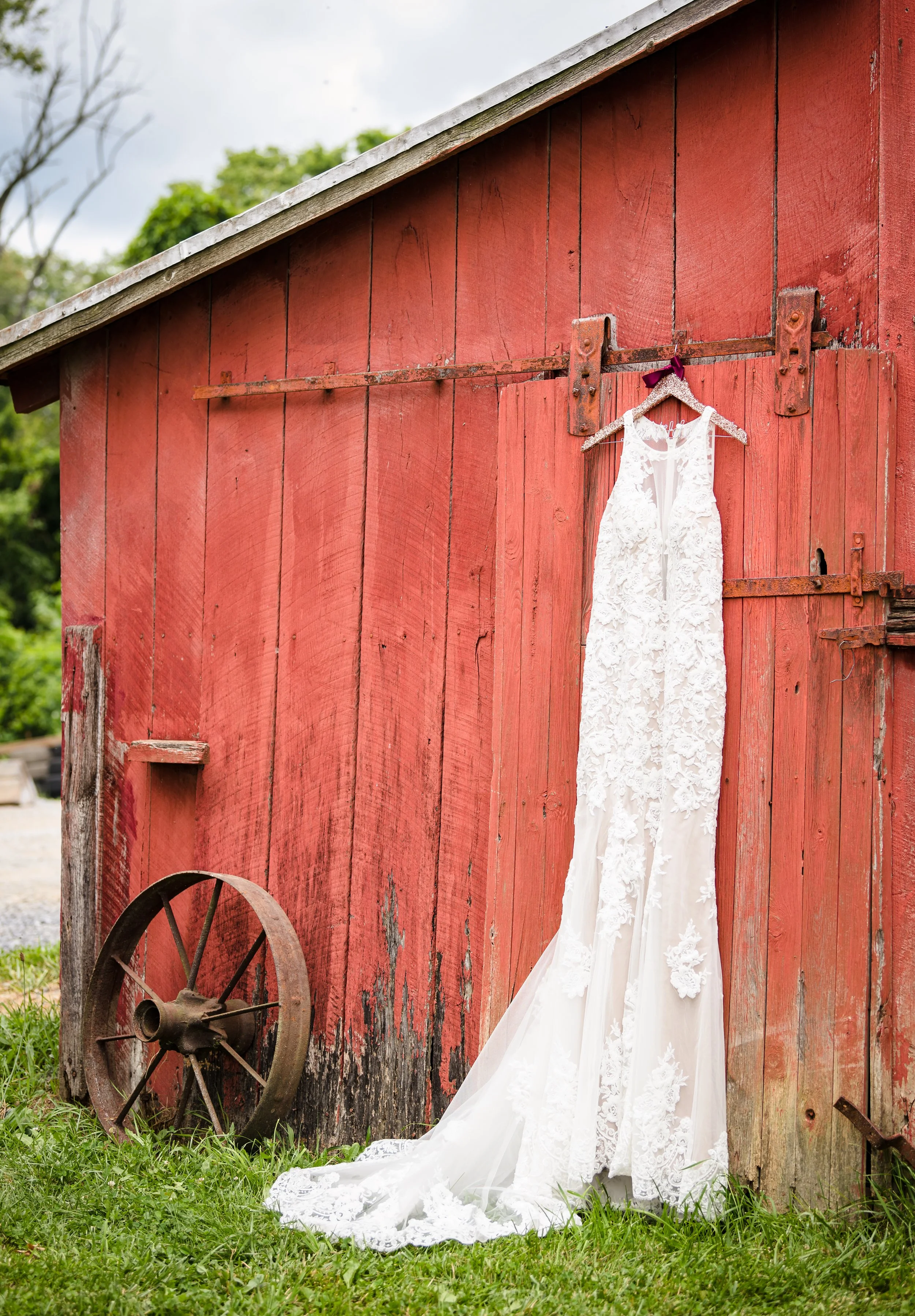 Courtney & Jacob Mitchell Wedding Photo -1.jpg