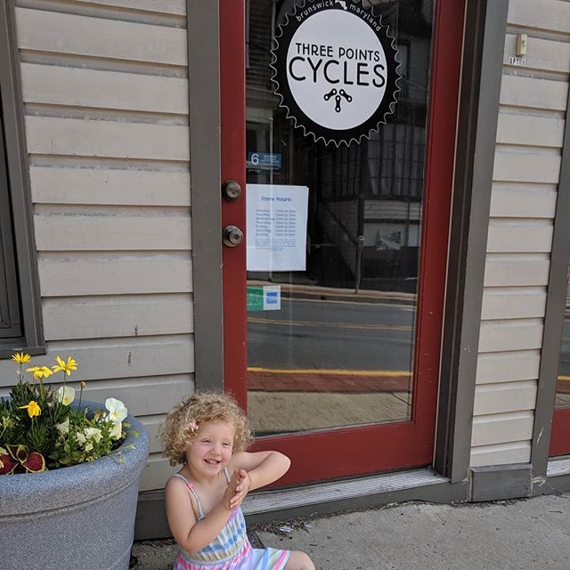 The boss came in this morning and is helping us get you ready for your next cycling adventure. #3pointsonthetowpath #buildingcommunityoneadventureatatime #getoutandride