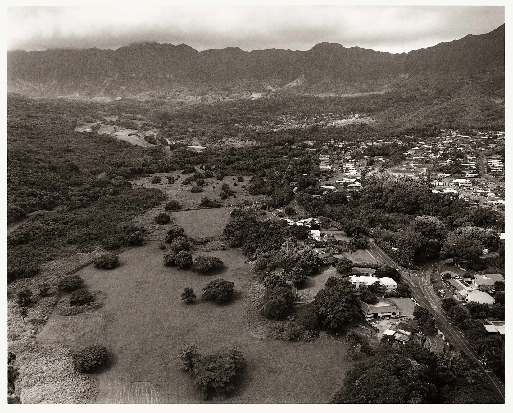 The Maunawili-Kawainui Critical Watershed extends from the summit of the Koʻolau to Kailua Bay. More than 1,000 acres of the watershed is privately owned by HRT Realty LLC/Weinberg Foundation. Our vision is to protect this complex wetland ecosystem and restore portions of it to agriculture. (© Piliāmo‘o)