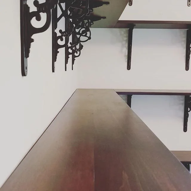Custom bookshelves installed, now beer me! #woodworking #interiordesign #homeoffice #itsbeerthirty