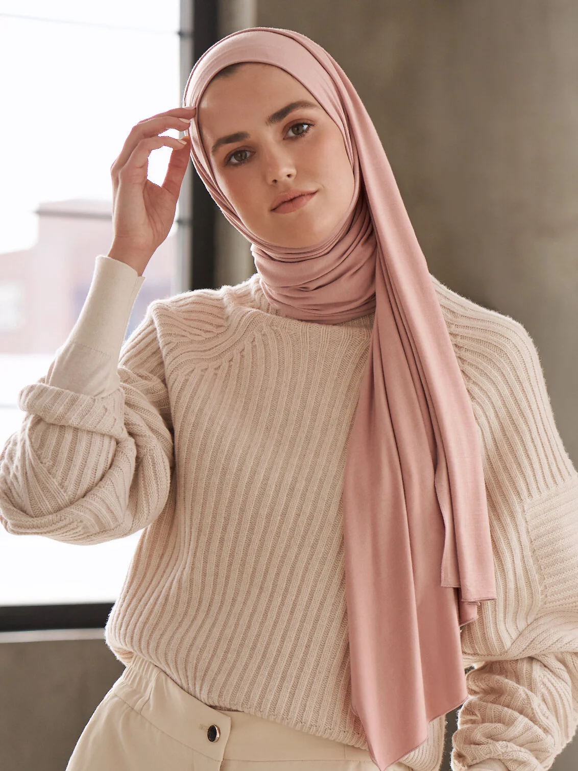 1 - Blush WRP-PK-J-59_0823-HauteHijab-moon_and_river-retouching-cc.jpg