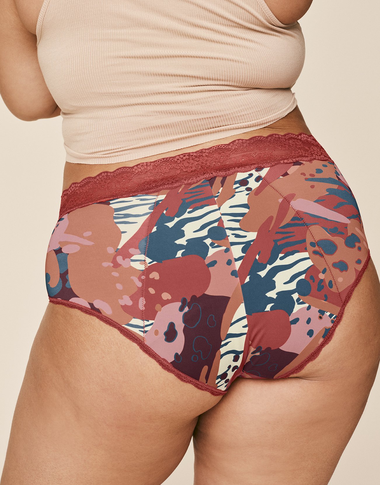 J_FA21_Aug_Prod_Amelia-High-Waisted-Animal-Brown-Plus_PCT093313_038 copy.jpg