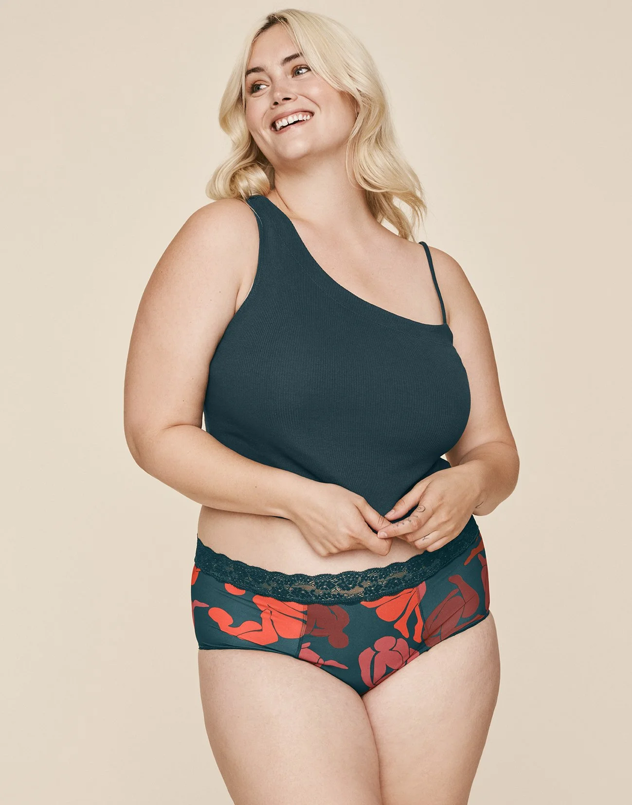 J_FA21_Aug_Prod_Amelia-High-Waisted-Novelty-Green-Plus_PCT093327_011 copy.jpg