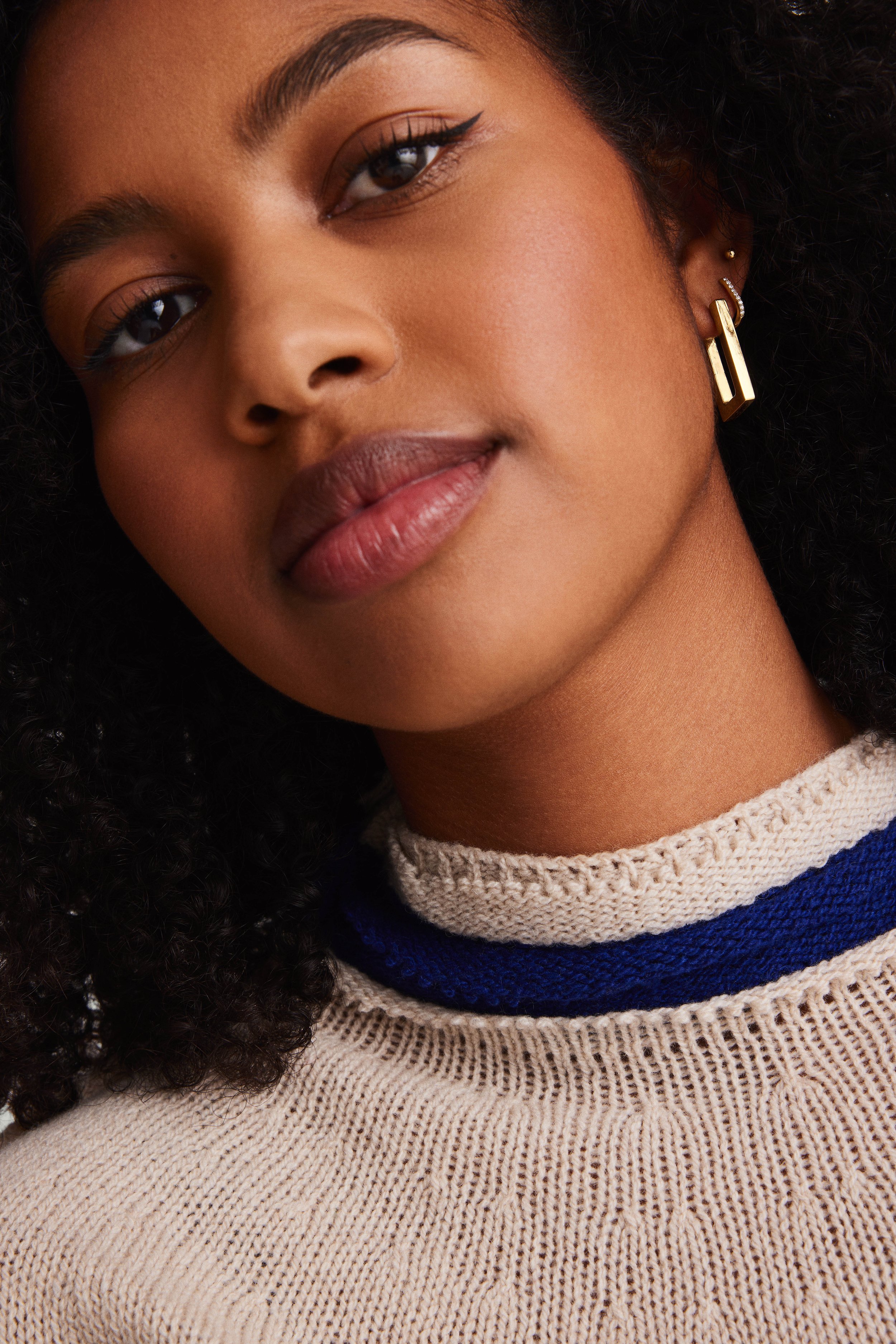 ModernLinearHoops-BlockOversizedHoops-V-Stack1_071 copy.jpg