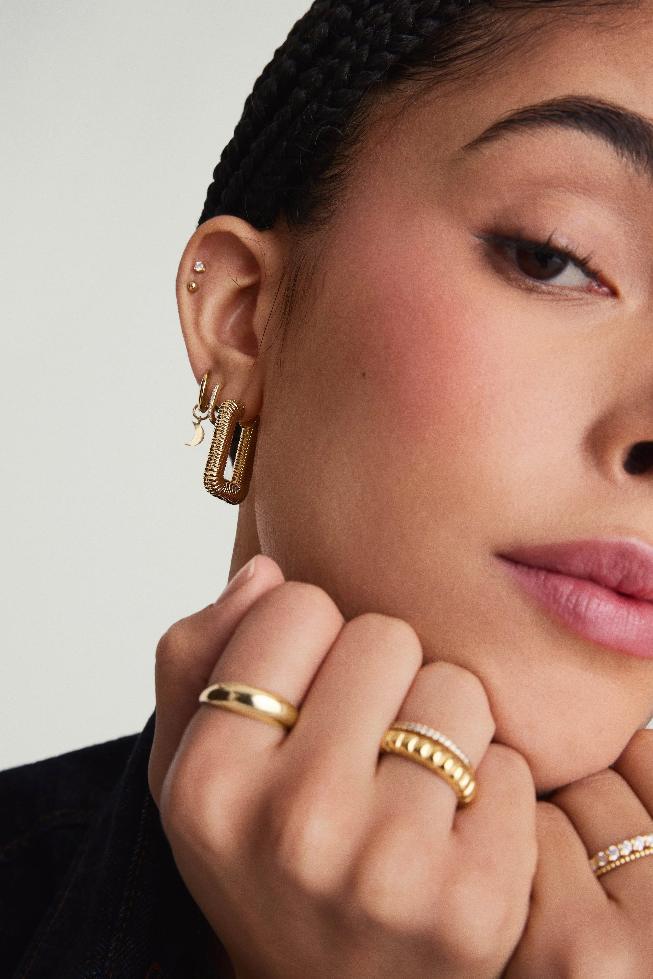 ModernLinearHoops-OversizedTextureBlockHoop-V-Stack2_022 copy.jpg