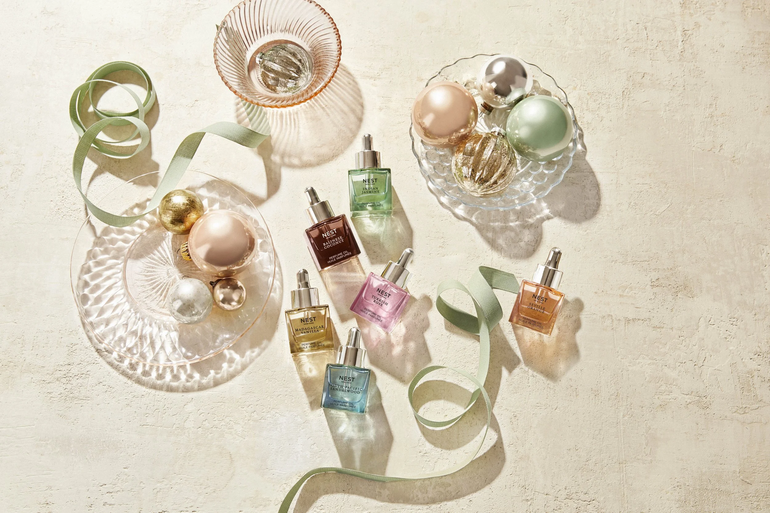 119_Festive_Perfume_Oils_Collection_1525_2x1-ret4 copy.jpg