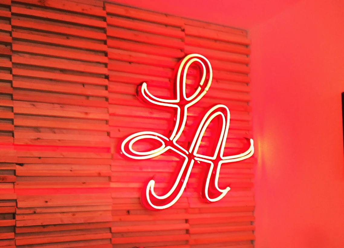 LA