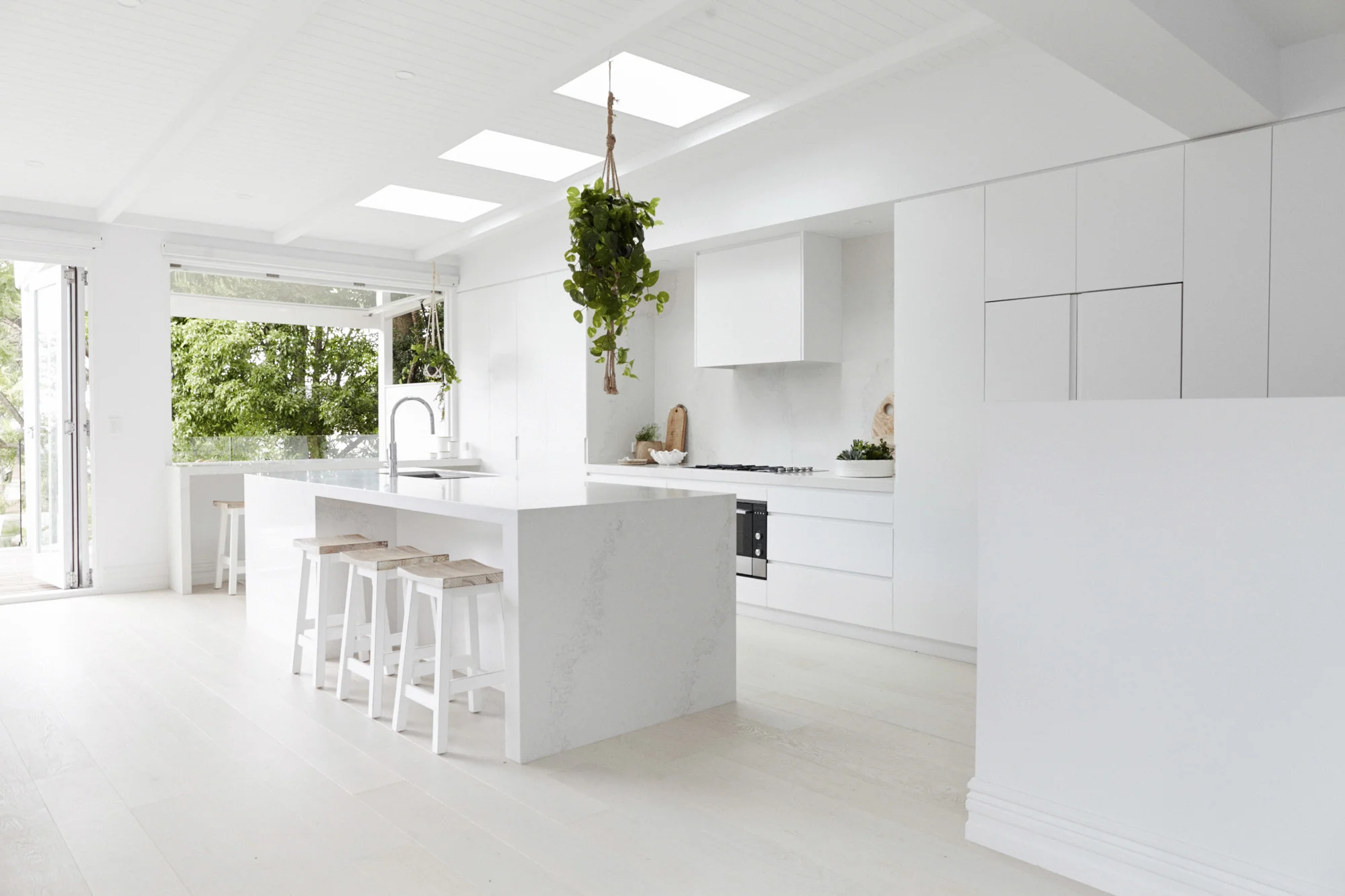 5 WAYS TO GIVE YOUR HOME A QUICK REVAMP