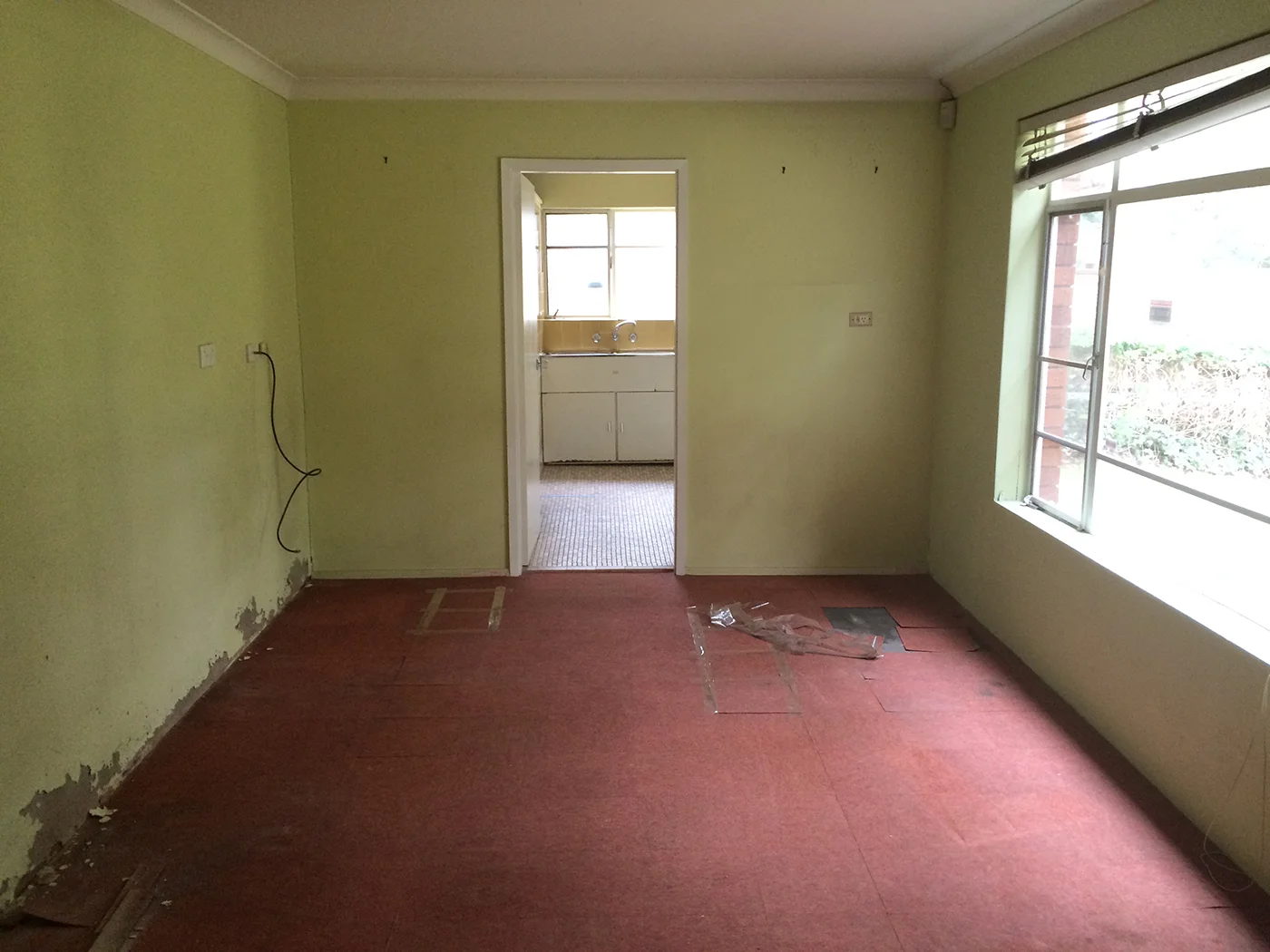 BEFORE DOWNSTAIRS LIVING.jpg