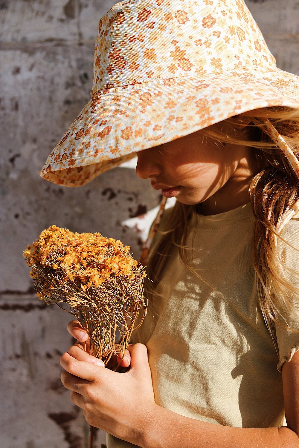 BUCKET HAT