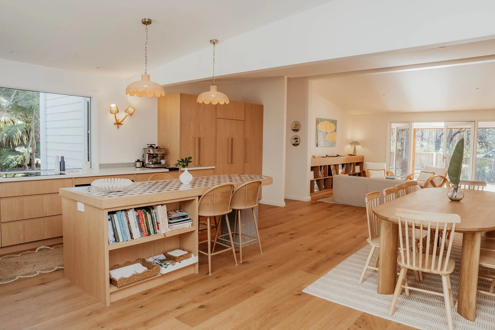 FROM LITTLE KIT HOME TO COASTAL OASIS: JESS FARTHING’S STUNNING RENOVATION