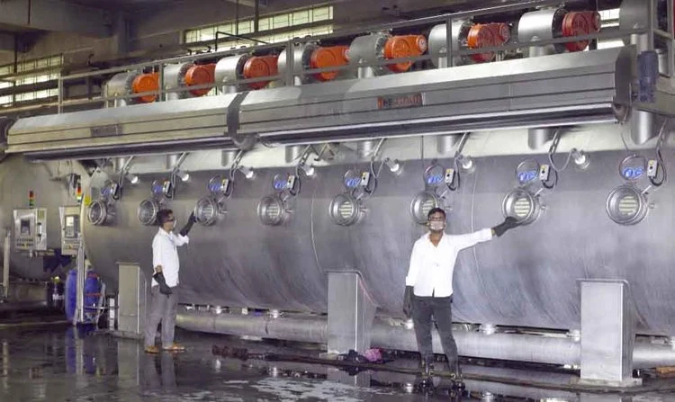 Dyeing001.jpg