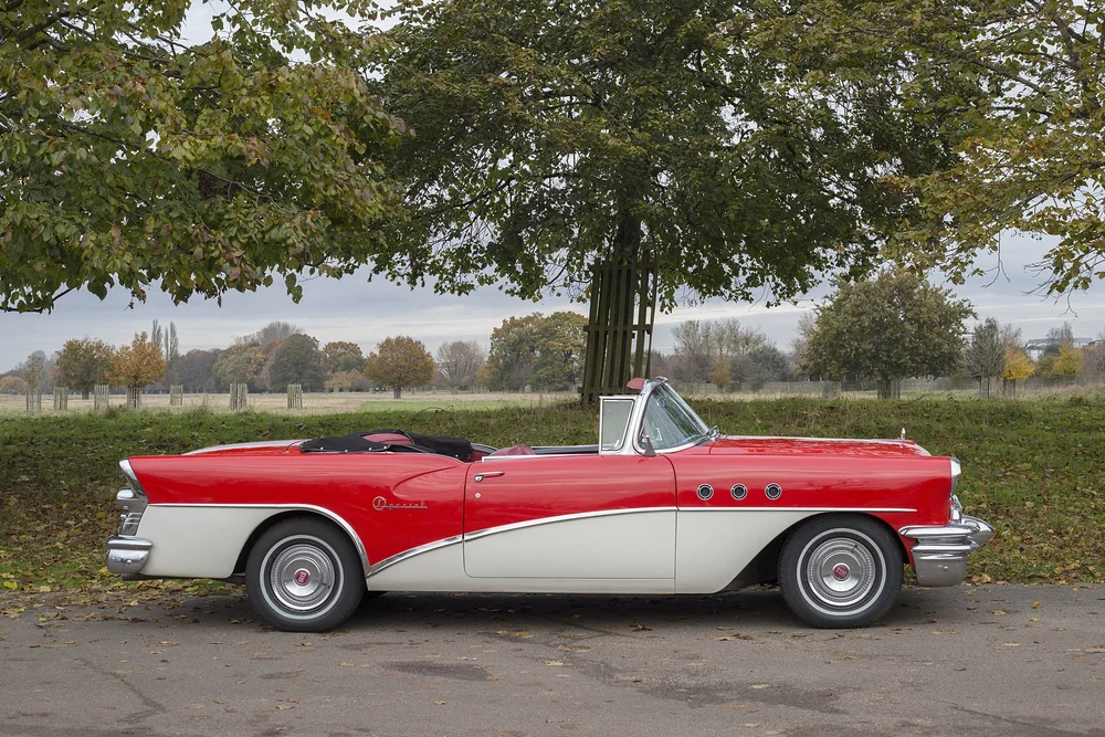 Vitesse 1/43 Scale 451 - Buick Special Closed Cabriolet - Silver/White