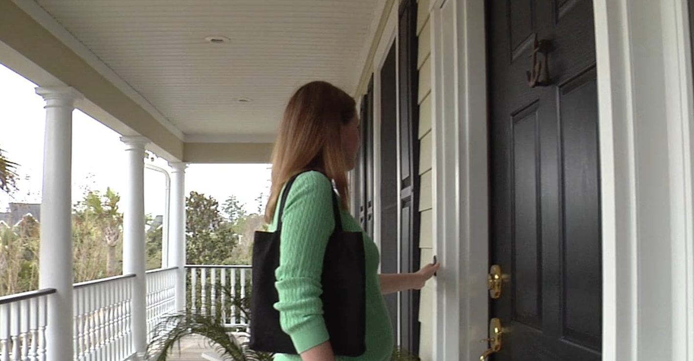 Julie Speaks of the Benefits of Having a Contact Mom (PFPV3-07S)