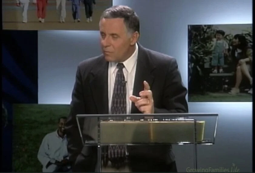 Father's Mandate - One: Cultivate a Sense of Family Identity (GKV4-02S) 