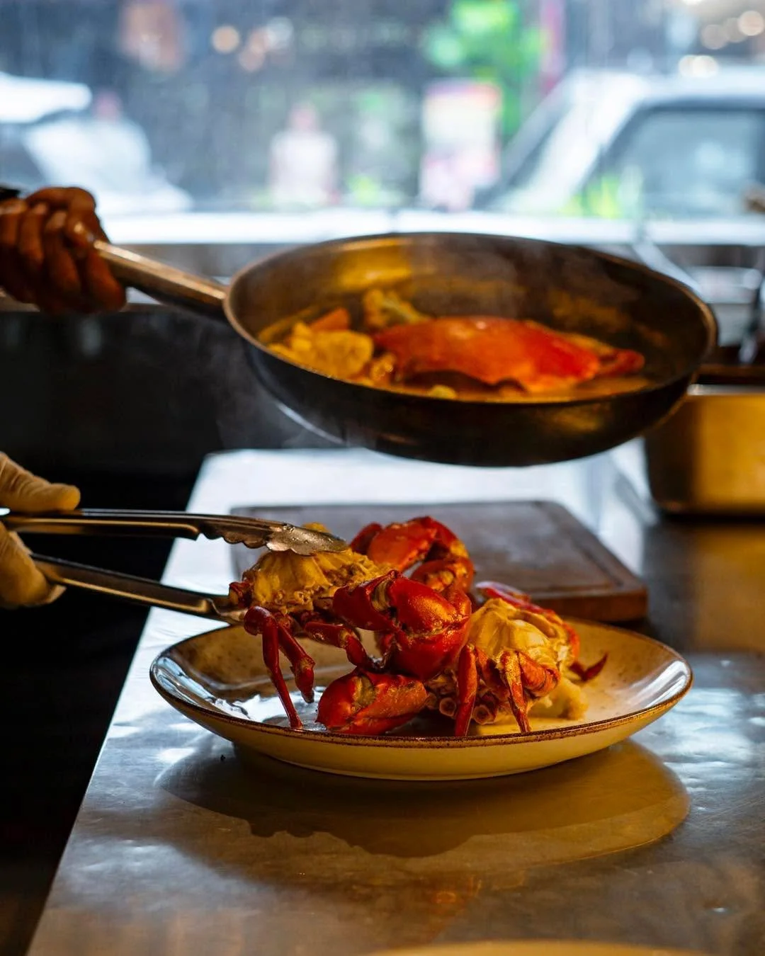 Plated with heat, served with passion. Don&rsquo;t just crave it&hellip; come taste it &mdash; your seat&rsquo;s waiting.

&mdash;
𝐨𝐩𝐞𝐧 𝐝𝐚𝐢𝐥𝐲 𝟏𝟮 𝗽𝐦 𝐭𝐨 𝟏𝟎 𝐩𝐦

𝗥𝗘𝗦𝗘𝗥𝗩𝗔𝗧𝗜𝗢𝗡
Online: 𝐰𝐰𝐰.𝐥𝐢𝐚𝐩𝐥𝐢𝐚𝐩.𝐜𝐨𝐦
Call: +𝟲𝟮